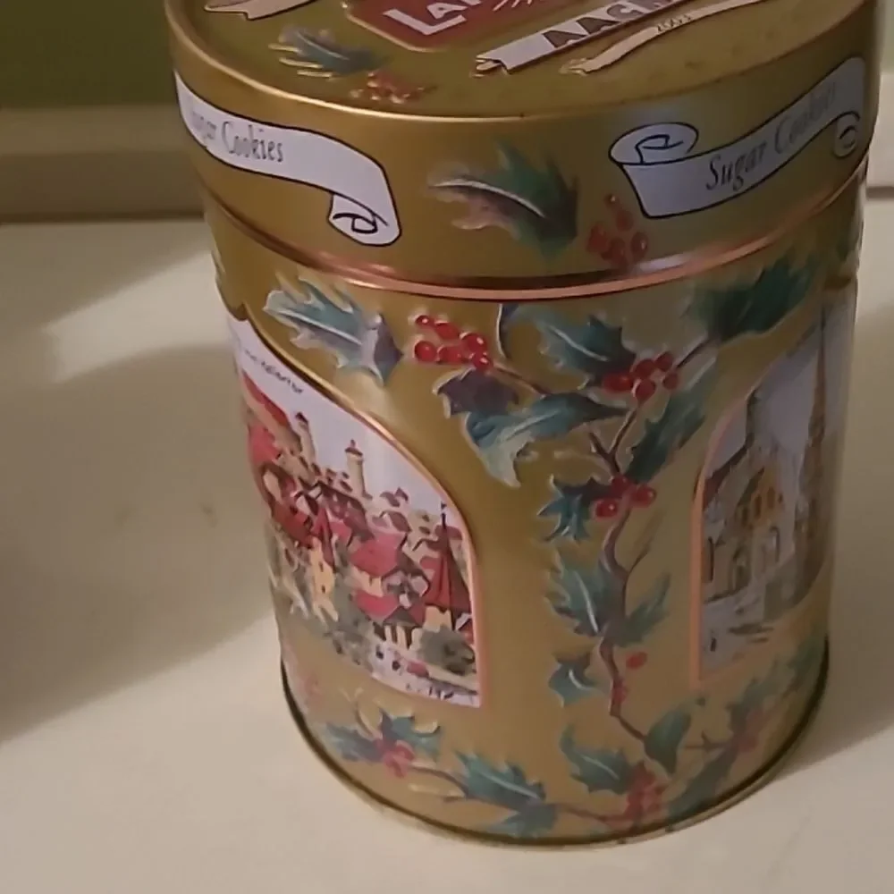 Festive Sugar Cookie Gold Musical  Cookie Tin